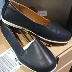 Ladies 7 1/2 WW Comfortview Delphine flats
